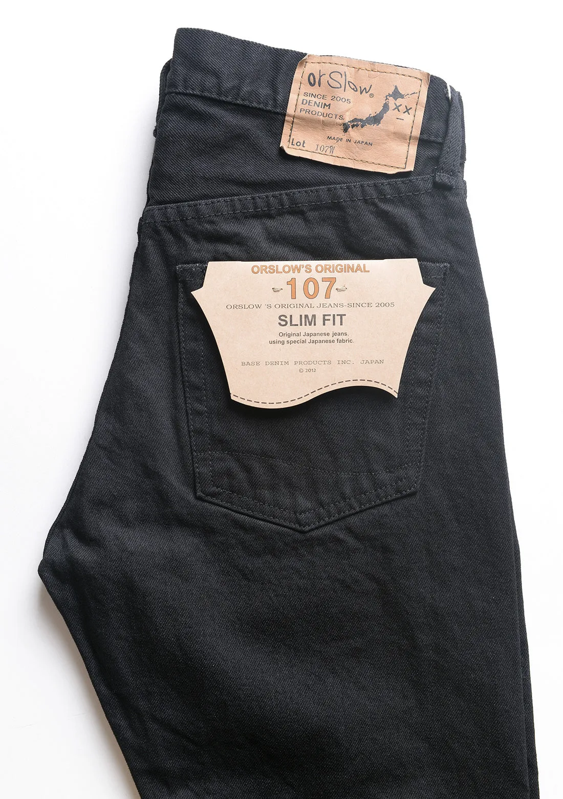 107 Ivy Fit Denim in Black - One Wash
