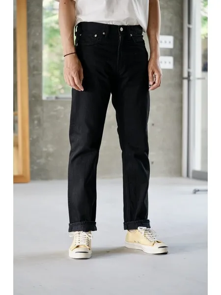 107 Ivy Fit Denim in Black - One Wash