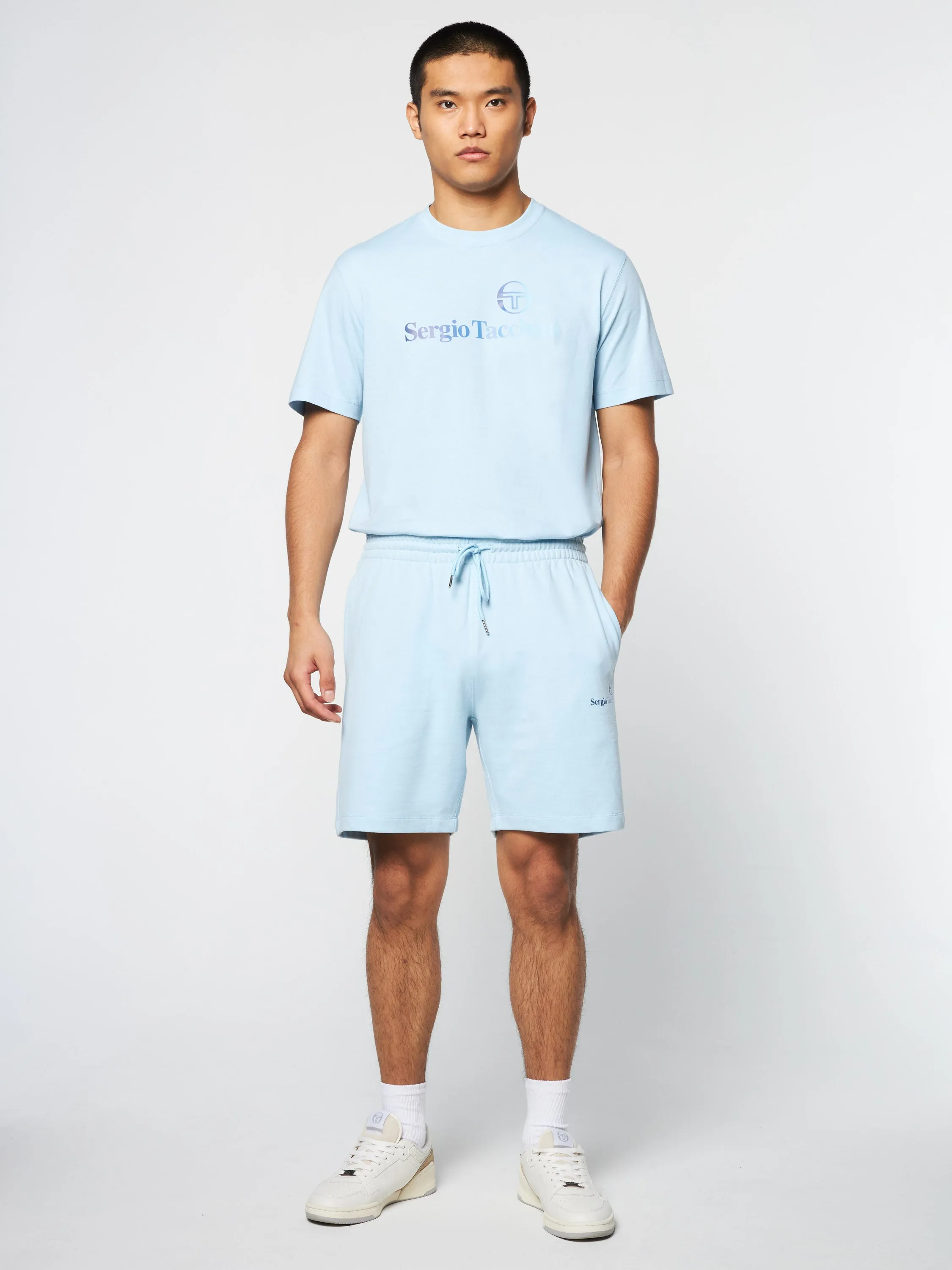 Gradiennte Shorts- Clear Sky