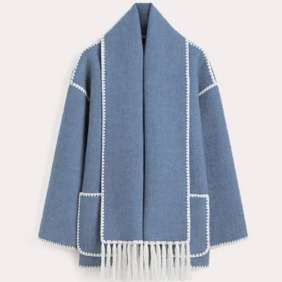 Stylish woolen coat with scarf and tassels